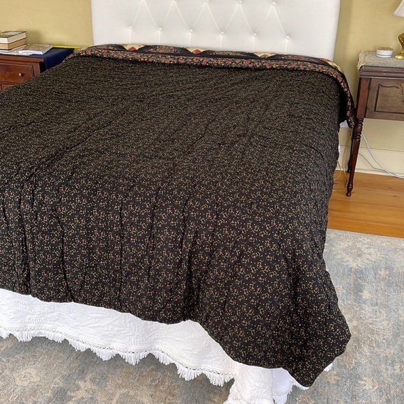 Comforter Quilt, Queen, Handmade in Vermont, Like New - Picture 9 of 14